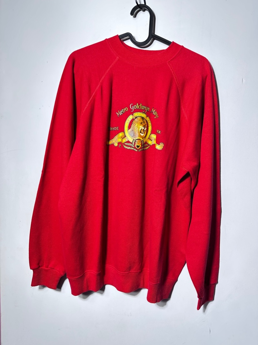 Vintage Metro Goldwyn Mayer MGM lion emblem Red Crewneck Sweatshirt